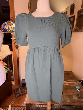 Cotton Woven Textured Puff Sleeve Midi Dress in Sage Green